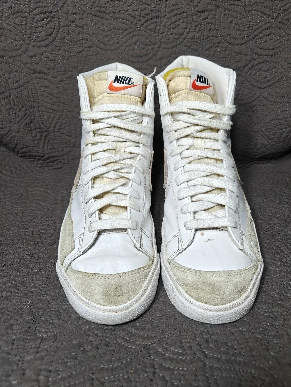 Nike Women's Blazer Mid '77 Vintage White Pink Oxford Swoosh Sneakers Size 9.5
